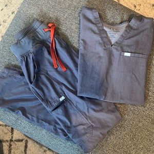 Lago small scrubs set, gray